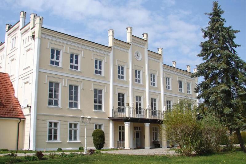 Gemuetliche Ferienwohnung Fuer 6 Personen Im Schloss Kastorf Knorrendorf Ngoại thất bức ảnh